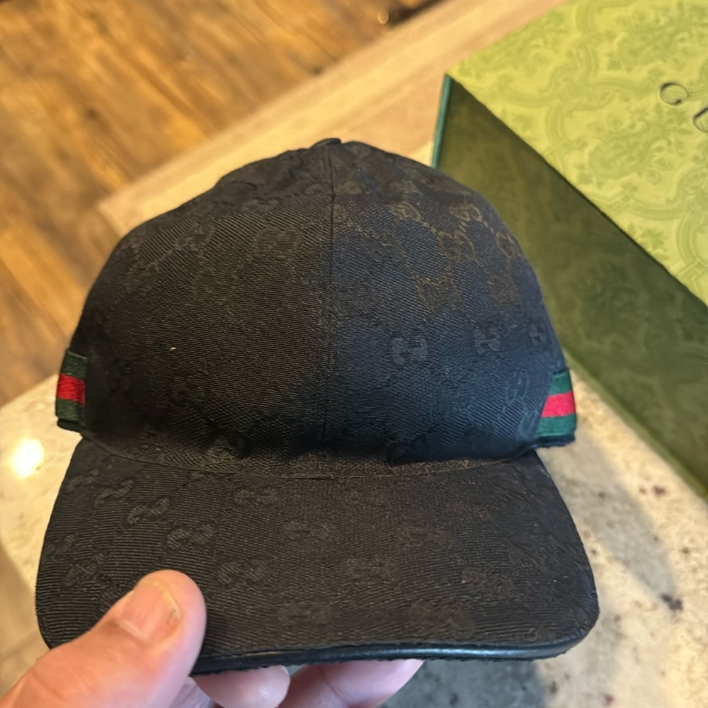Gucci hat black , bought directly from gucci complete with all packing